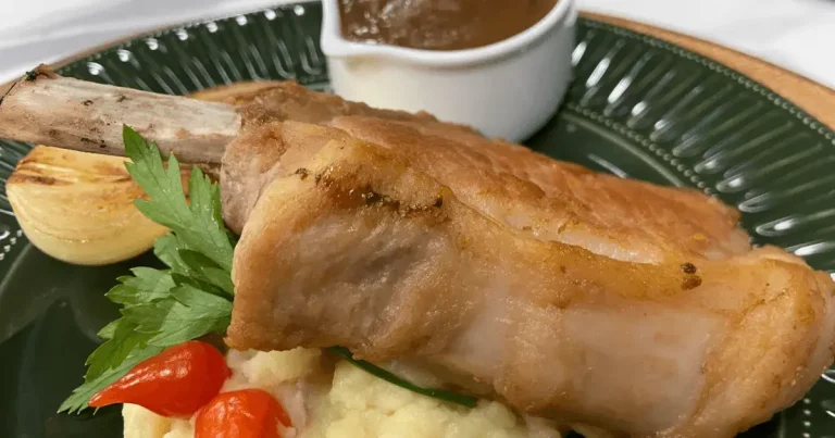 Foto da receita de Prime rib ao molho de vinho e purê de batata