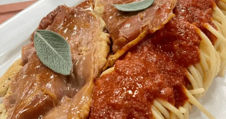Foto da receita de Saltimbocca de frango com espaguete ao sugo