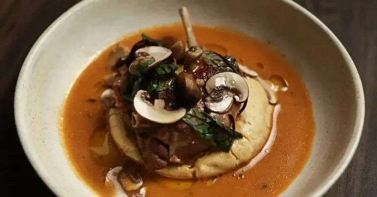 Foto da receita de Sobrecoxa de pato com purê de broa de fubá