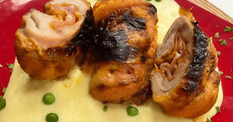 Foto da receita de Sobrecoxa recheada e purê de mandioca