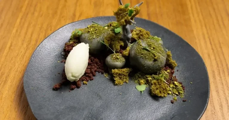 Foto da receita de Sobremesa empratada Mata do Cerrado