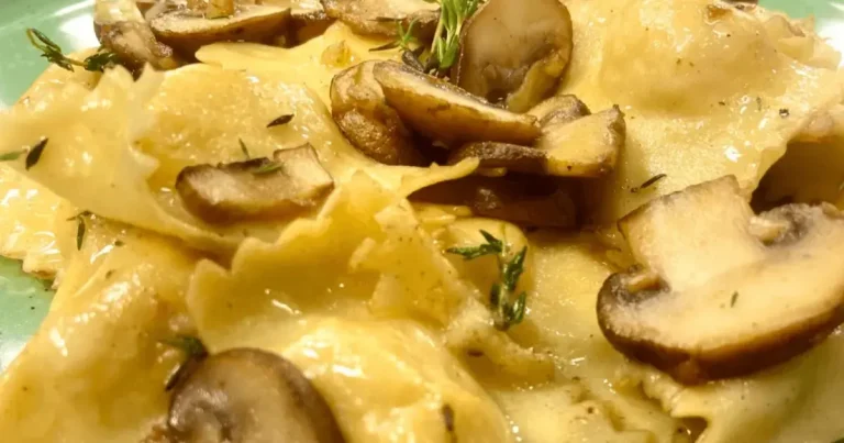 Foto da receita de Tortelli recheado com frango e parmesão