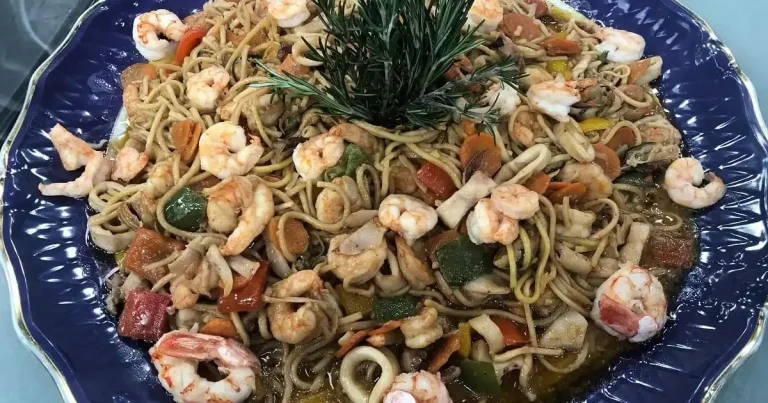 Foto da receita de Yakisoba de frutos do mar