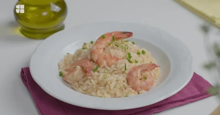 Foto da receita de Arroz negro com camarão e polvo