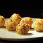 Bolinho de arroz com linguiça