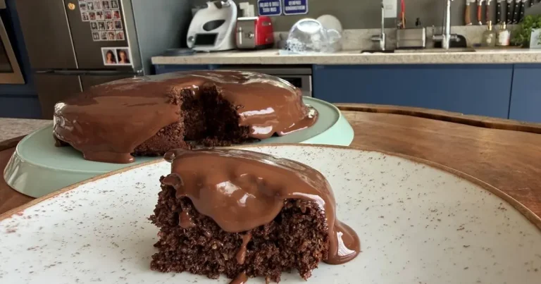 Bolo de chocolate e coco sem farinha