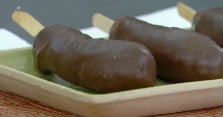 Foto da receita de Picolé de banana com chocolate