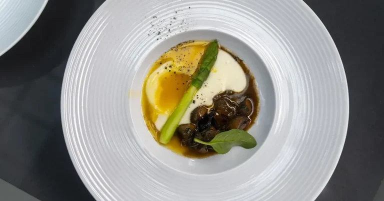 Foto da receita de Purê de cará com cogumelos e aspargos