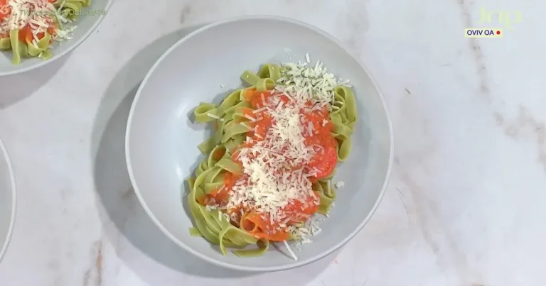 Foto da receita de Talharim verde com molho rústico e mel